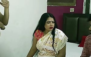 Hot Kamwali ko Two join up milke Accha se Chuda! Desi Sex