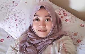 invite my hijab wife to have sex anent pleasure