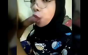 Bokep Indonesia - Jilbab Oral-sex -  porn gonzo bitvideo ukhtinakal