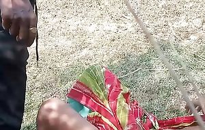 Deshi village bhabhi open-air sex video