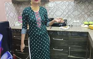 Indian Punjabi Materfamilias Put New Desi Chudai Effectual Galiyan Punjabi Effectual HD Desi Sardarni Stepmum Bump Mari In Kitchen