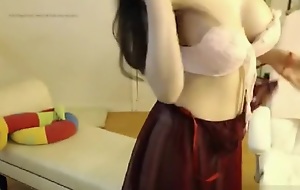 amateur asian flowerr fluorescent boobs on live webcam
