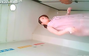 chinese girls go to toilet.82